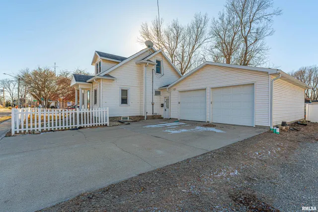 $189,000 | 201 North Elm Street, Lincoln, IL 62656