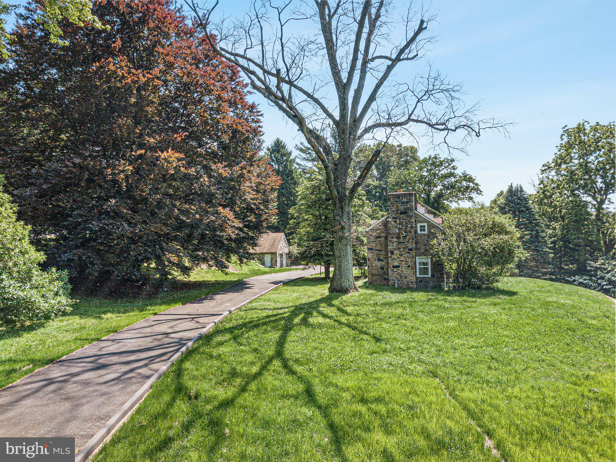 143 Valley Road Media, PA 19063 - Photo 3 of 44