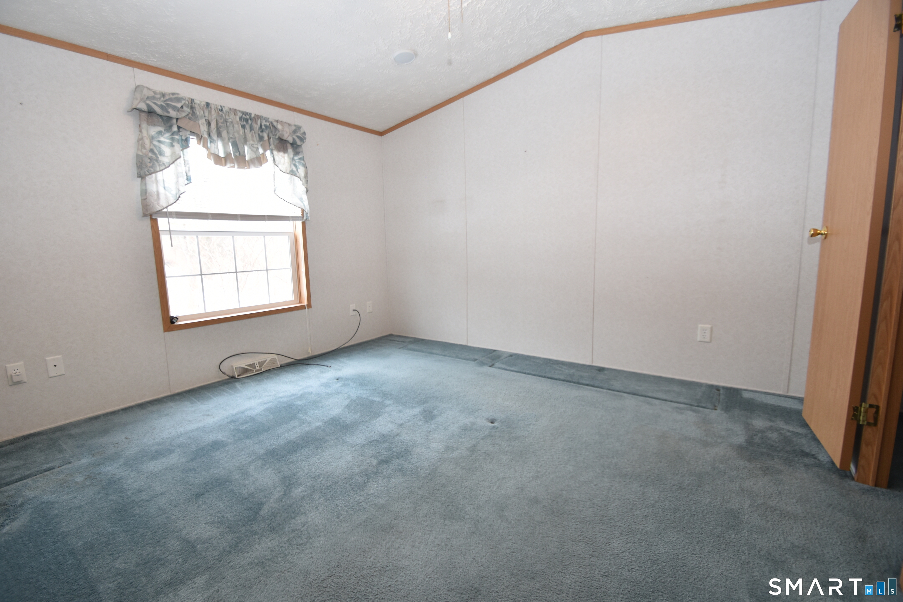 325 Kelly Road Vernon, CT 06066 - Photo 6 of 9 Bedroom 2