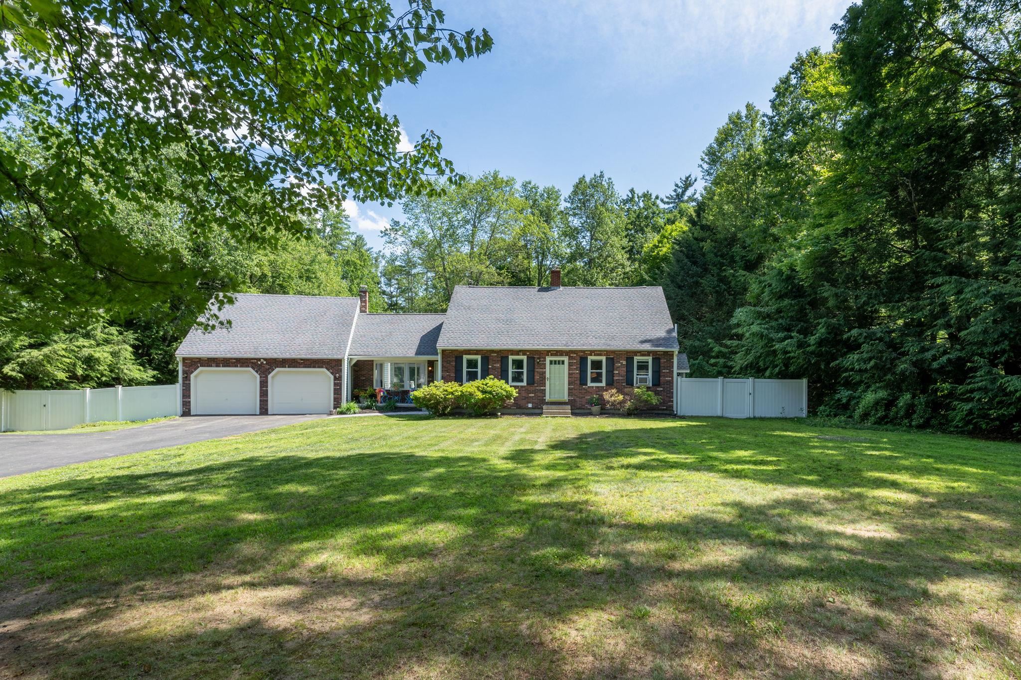 5 Catskill Drive Merrimack, NH 03054 - Photo 3 of 49