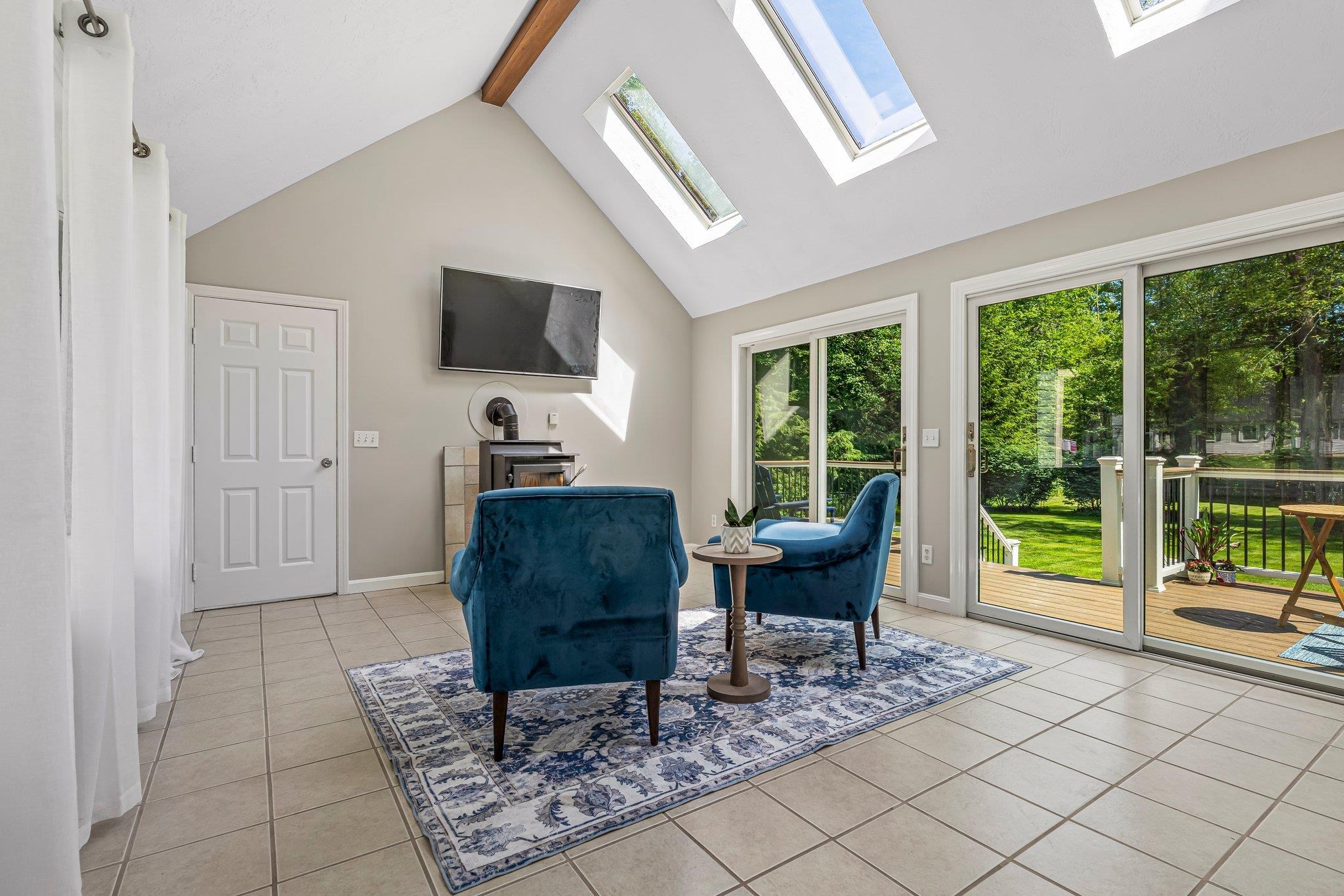 5 Catskill Drive Merrimack, NH 03054 - Photo 6 of 49