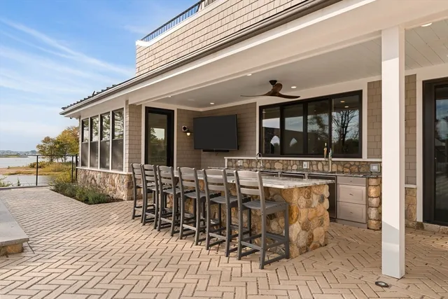 $6,200,000 | 140 Livingstone Avenue, Beverly, MA 01915