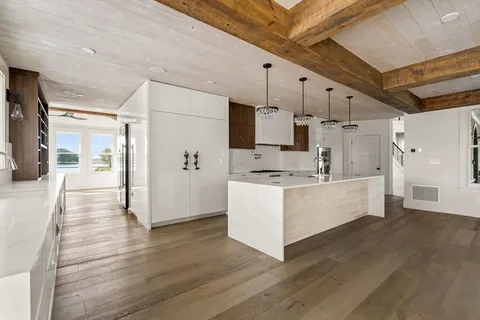 $6,200,000 | 140 Livingstone Avenue, Beverly, MA 01915