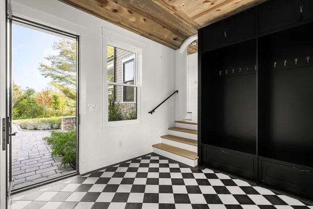 $6,200,000 | 140 Livingstone Avenue, Beverly, MA 01915