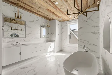 $6,200,000 | 140 Livingstone Avenue, Beverly, MA 01915