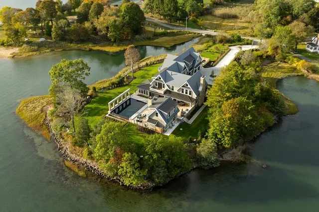 $6,200,000 | 140 Livingstone Avenue, Beverly, MA 01915