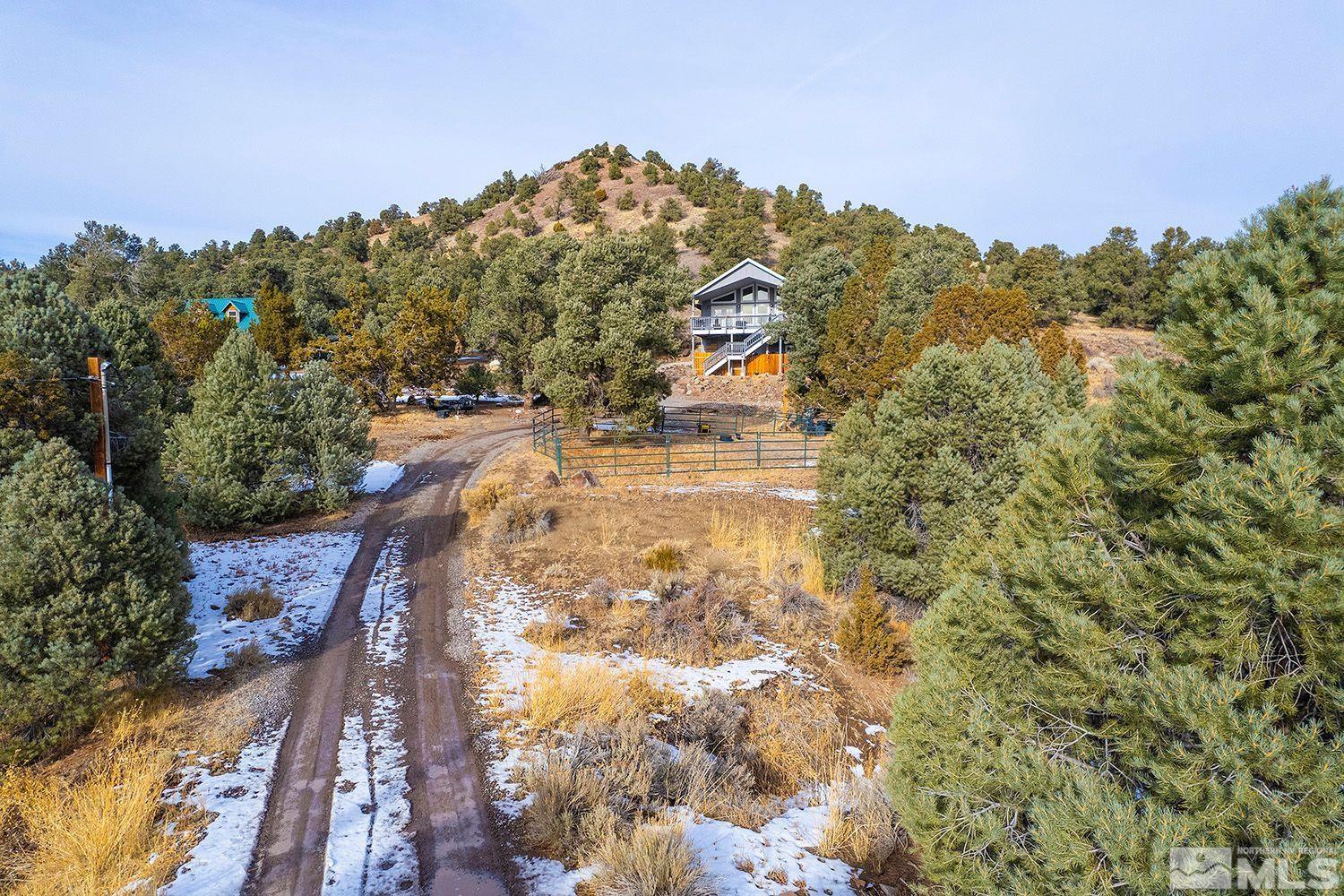 2470 Cartwright Road Reno, NV 89521 - Photo 5 of 29 a view of a yard