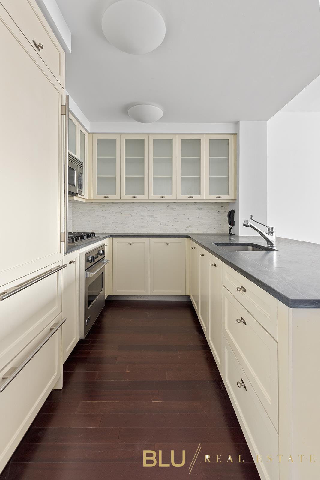 80 Riverside Boulevard, Unit 15K Manhattan, NY 10069 - Photo 4 of 9 Gallery Image 4