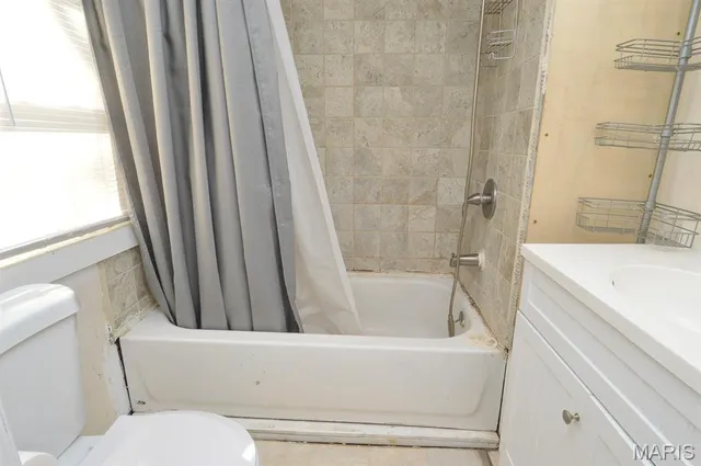 $20,000 | 114 North Delmar Avenue, Hartford, IL 62048