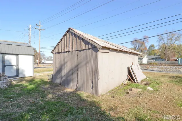 $20,000 | 114 North Delmar Avenue, Hartford, IL 62048