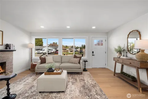$574,950 | 1308 18th Street Northwest, Puyallup, WA 98371