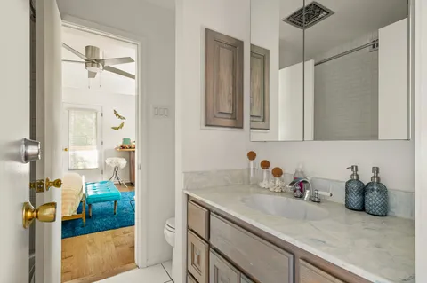 $1,250,000 | 5932 Highland Hills Drive, Austin, TX 78731