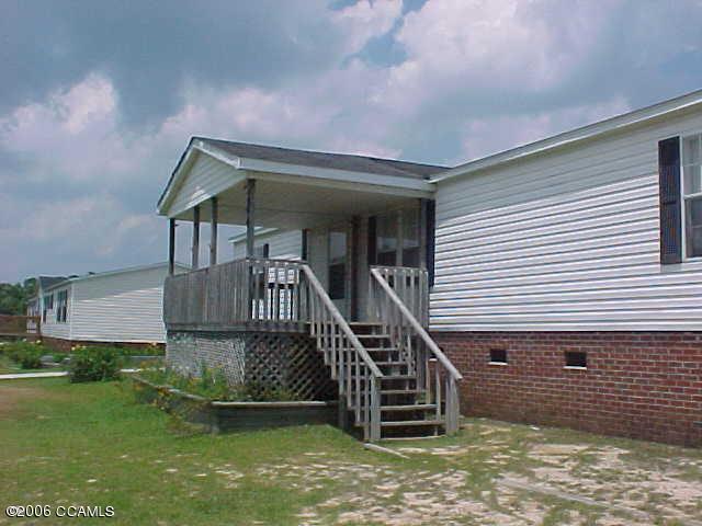 264 Norris Road Swansboro, NC 28584 - Photo 3 of 14 Covered front porch