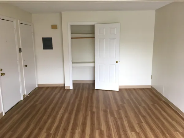$1,849 | 3861 Brown Avenue, Unit 32, Manchester, NH 03103