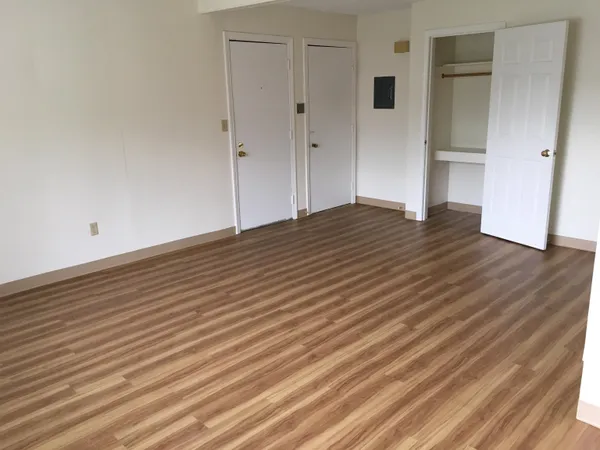 $1,849 | 3861 Brown Avenue, Unit 32, Manchester, NH 03103