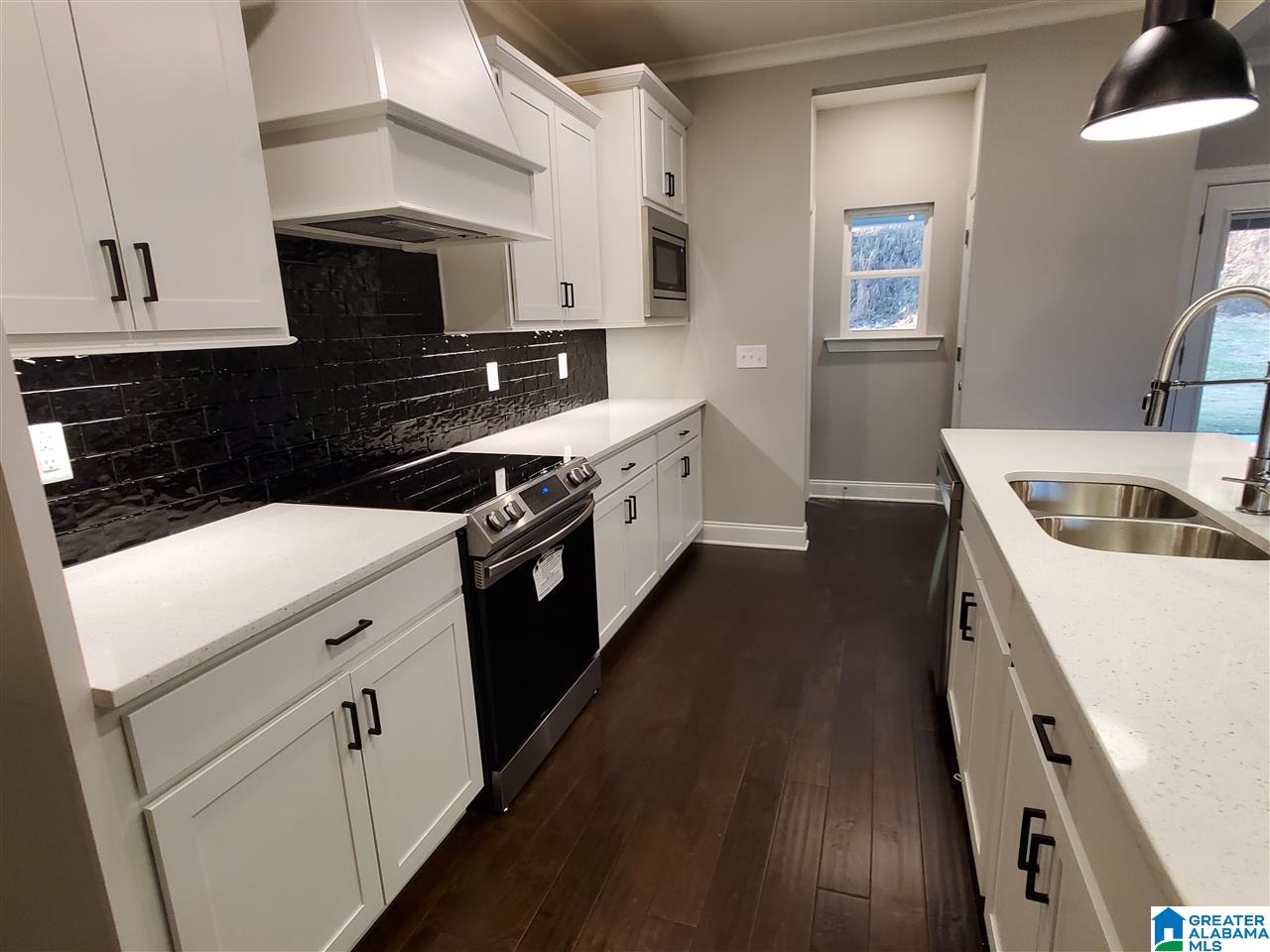 8052 Madison Avenue Helena, AL 35080 - Photo 5 of 13