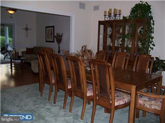 4 Maple Springs Road Pittstown, NJ 08867 - Photo 8 of 12 Gallery Image 8