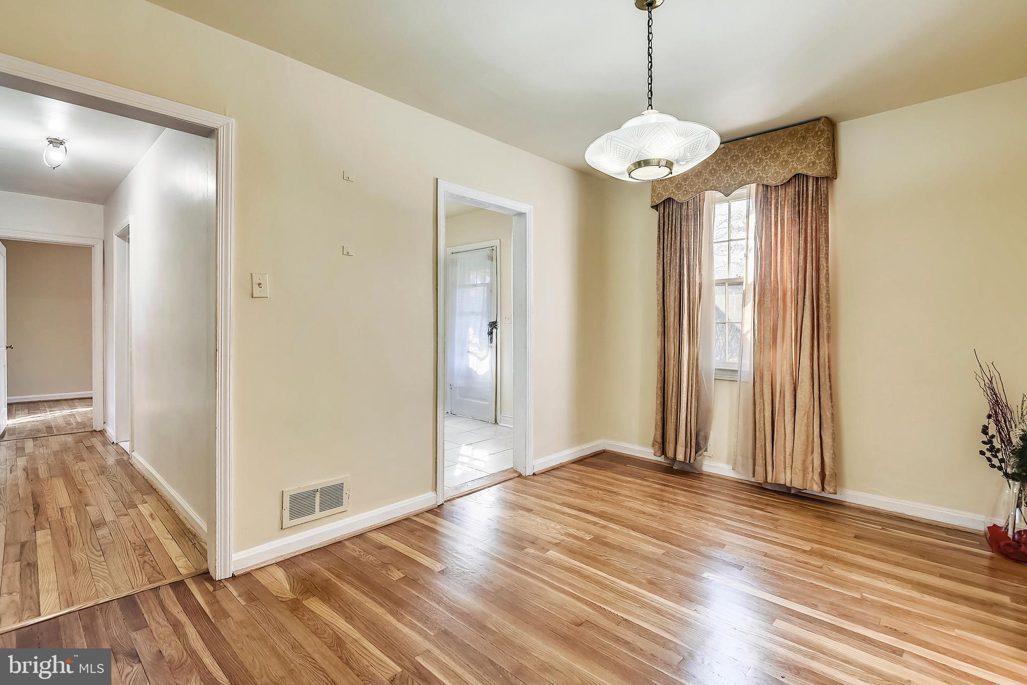 126 Ritchie Avenue Silver Spring, MD 20912 - Photo 14 of 55
