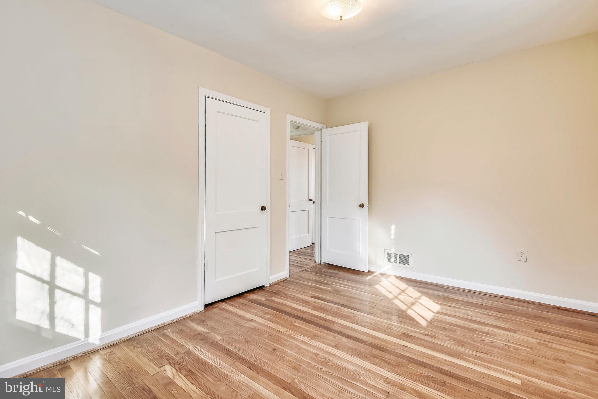 126 Ritchie Avenue Silver Spring, MD 20912 - Photo 19 of 55