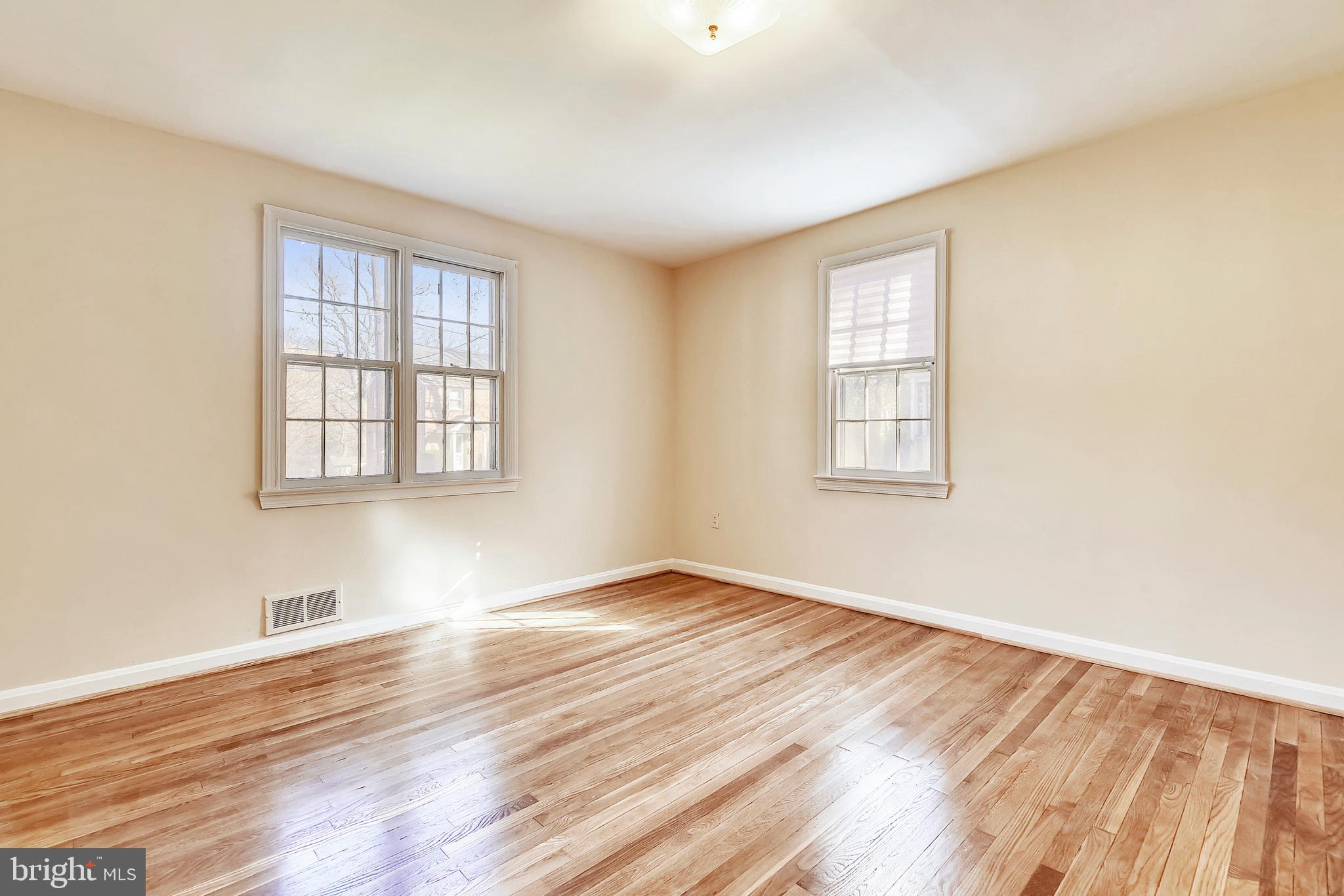 126 Ritchie Avenue Silver Spring, MD 20912 - Photo 24 of 55