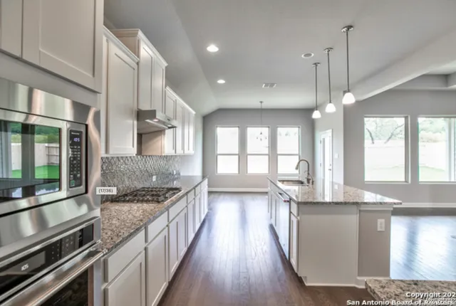 $2,700 | 622 Singing Creek, Spring Branch, TX 78070