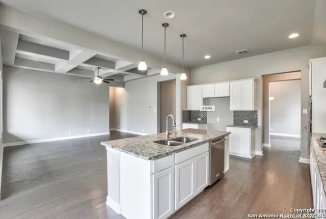 $2,700 | 622 Singing Creek, Spring Branch, TX 78070