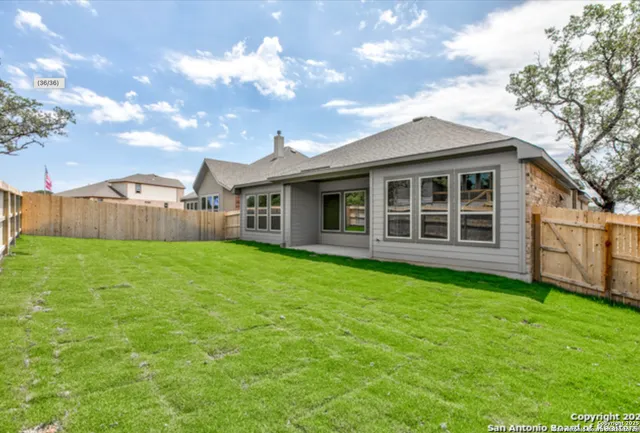 $2,700 | 622 Singing Creek, Spring Branch, TX 78070