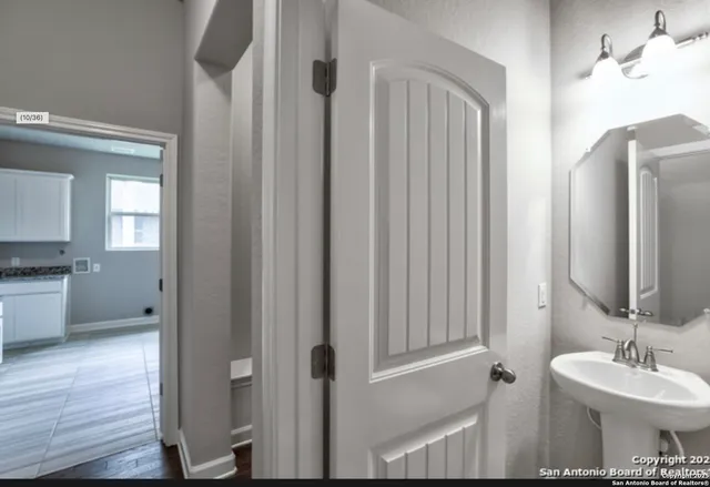 $2,700 | 622 Singing Creek, Spring Branch, TX 78070