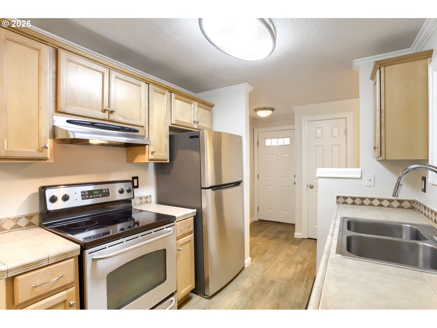 2680 Southwest 87th Avenue, Unit 3 Portland, OR 97225 - Photo 6 of 11
