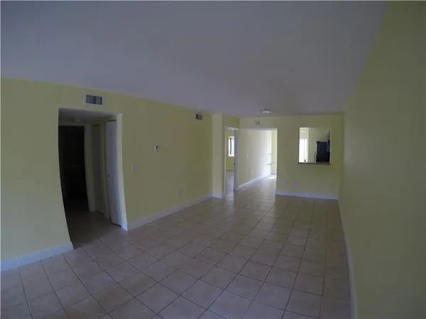 $2,250 | 4785 Southwest 62nd Avenue, Unit 102, Davie, FL 33314