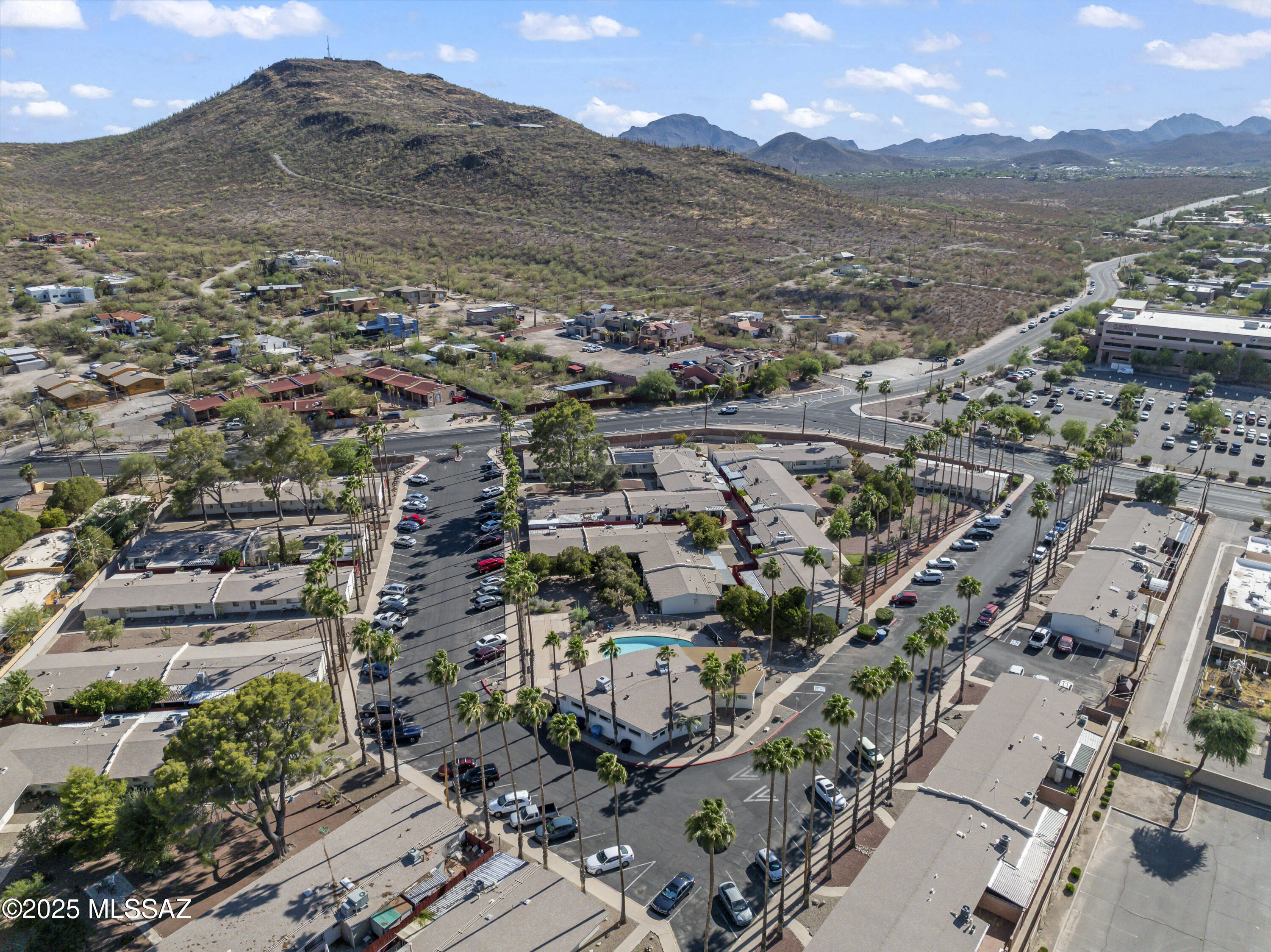 492 North Silverbell Road, Unit #A Tucson, AZ 85745 - Photo 31 of 33