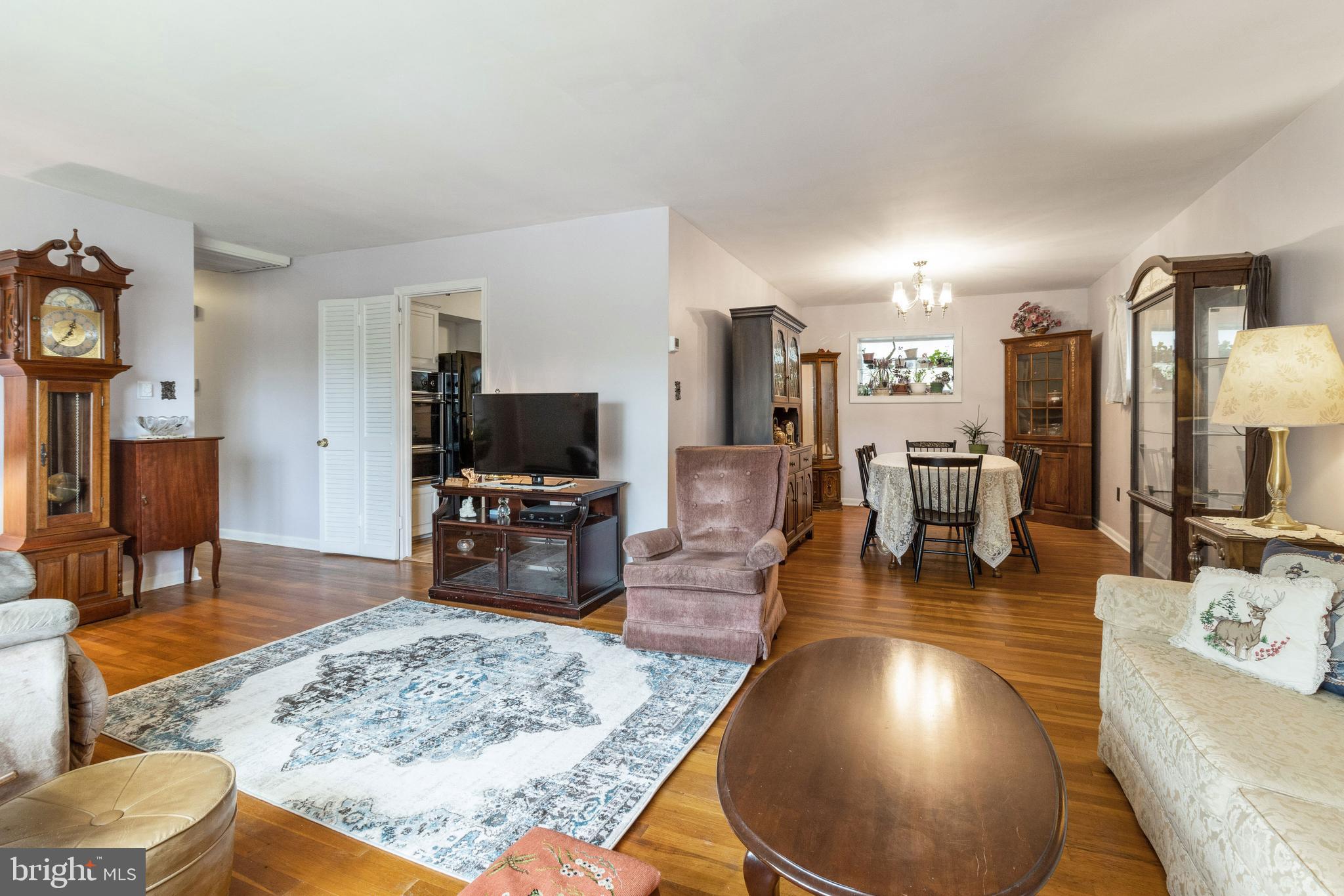 1907 Frederick Road Baltimore, MD 21228 - Photo 7 of 30