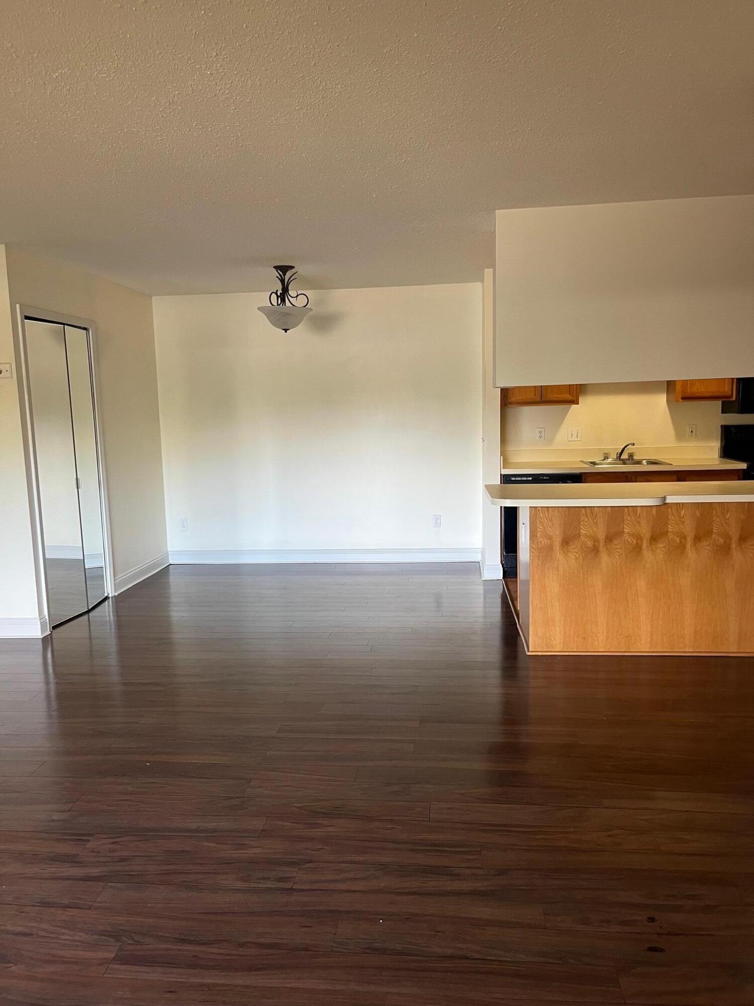 2592 Eagles Circle, Unit 4 Ypsilanti, MI 48197 - Photo 14 of 18 IMG_7366