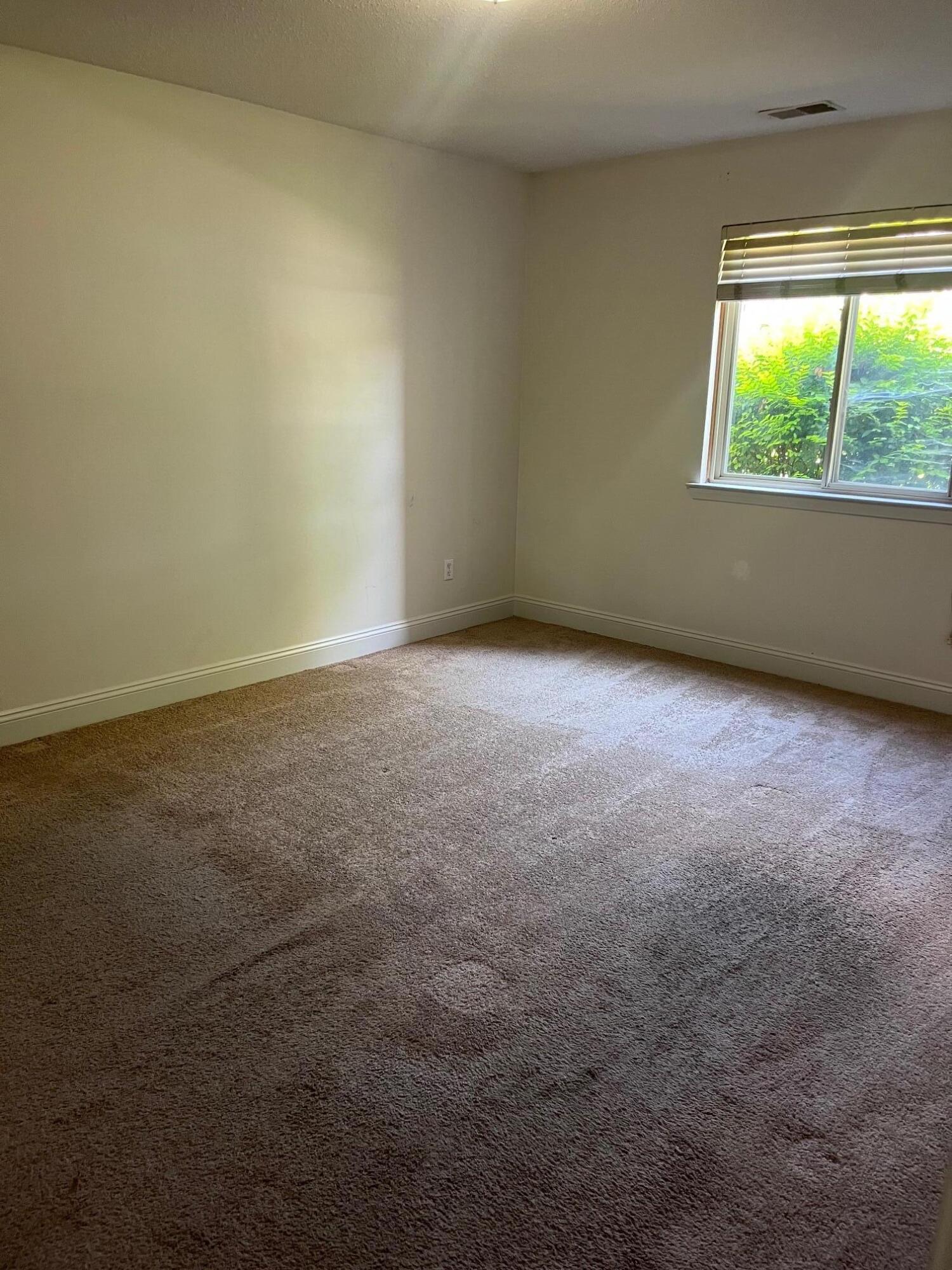 2592 Eagles Circle, Unit 4 Ypsilanti, MI 48197 - Photo 10 of 18 IMG_7362