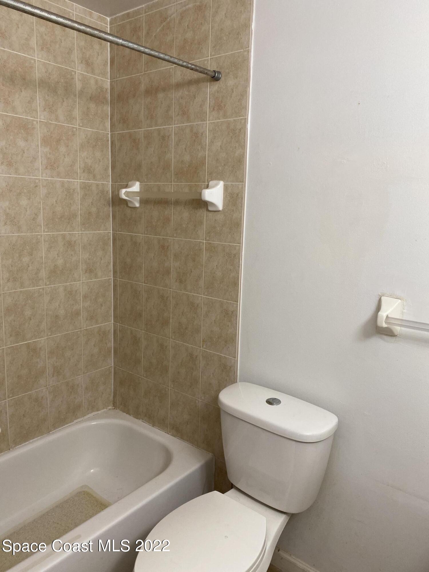 2097 Beekman Street Northeast Palm Bay, FL 32905 - Photo 20 of 35 beekman 2nd bath