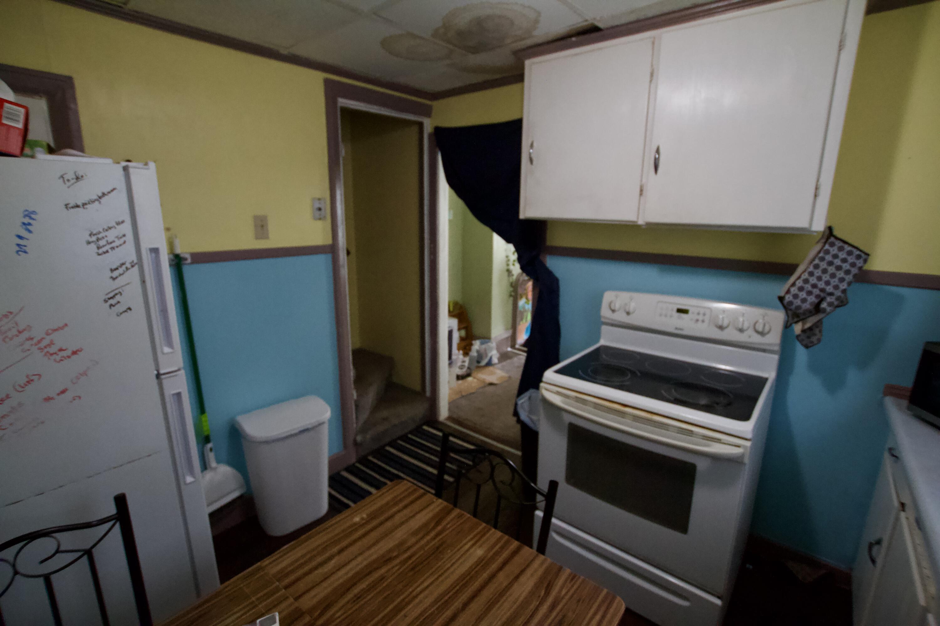 17-19 Prentiss Street Bangor, ME 04401 - Photo 11 of 26 IMG_5037