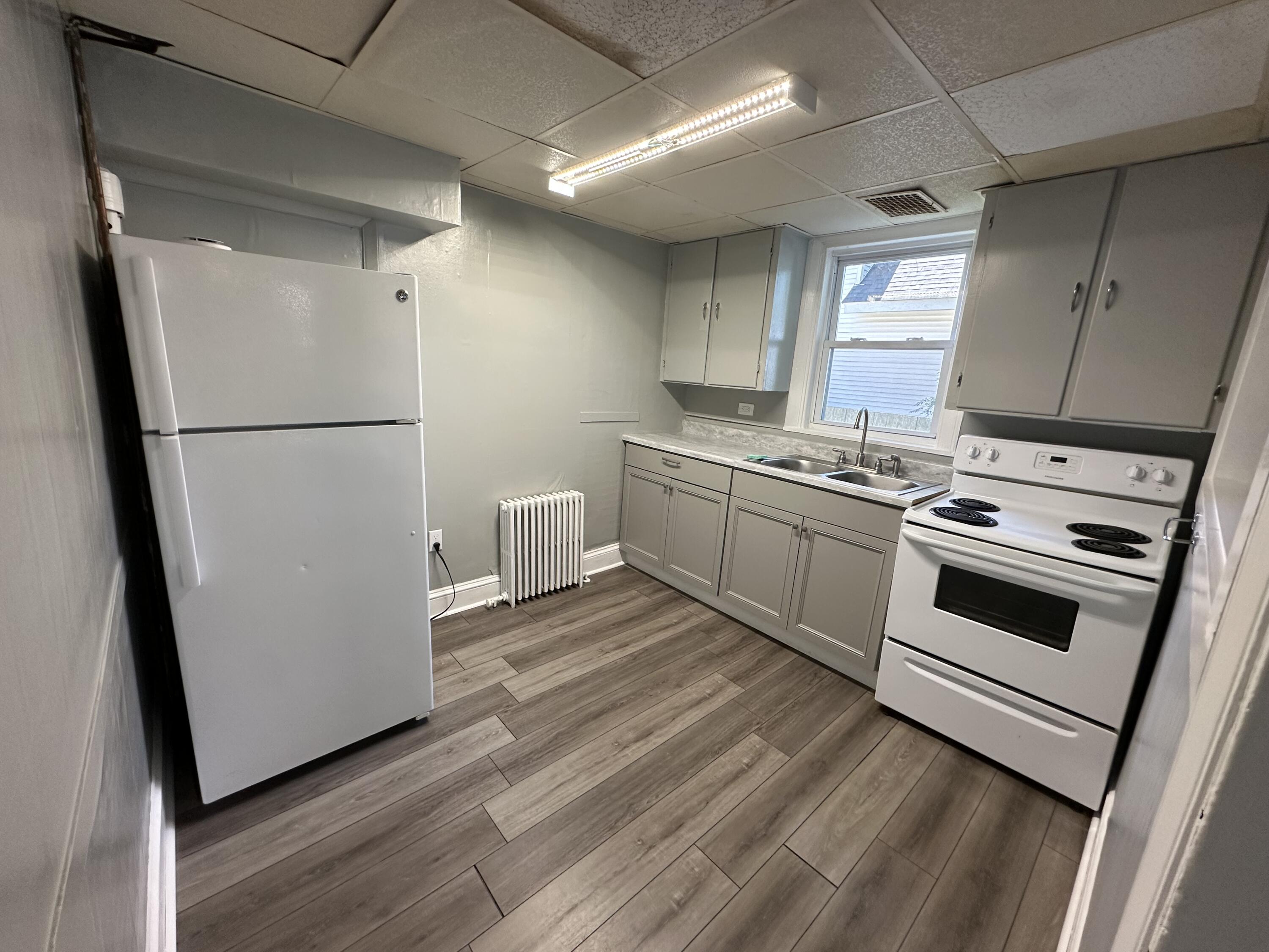 17-19 Prentiss Street Bangor, ME 04401 - Photo 14 of 26 IMG_7812