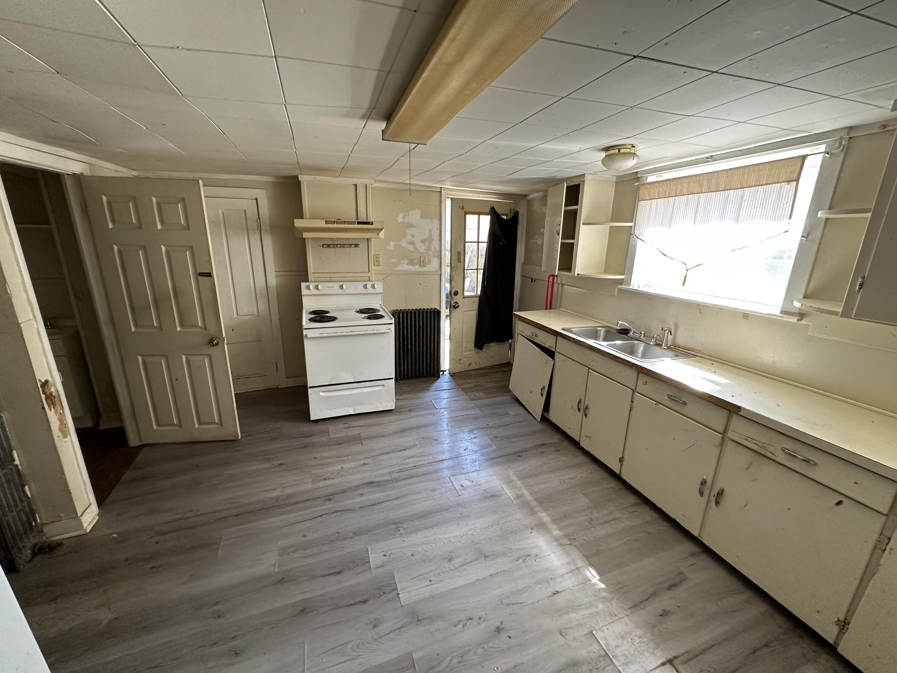 17-19 Prentiss Street Bangor, ME 04401 - Photo 24 of 26 IMG_8396