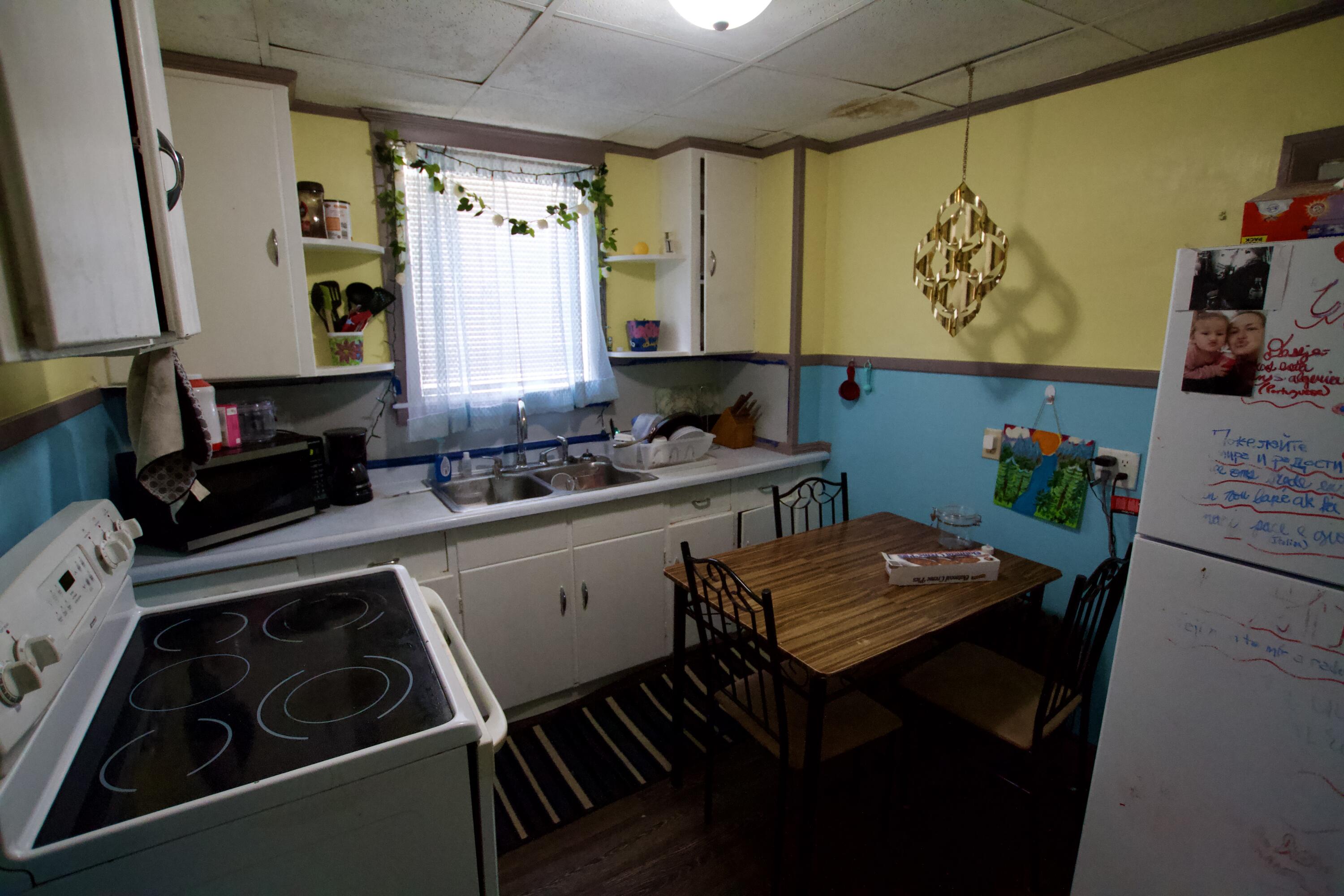 17-19 Prentiss Street Bangor, ME 04401 - Photo 10 of 26 IMG_5035