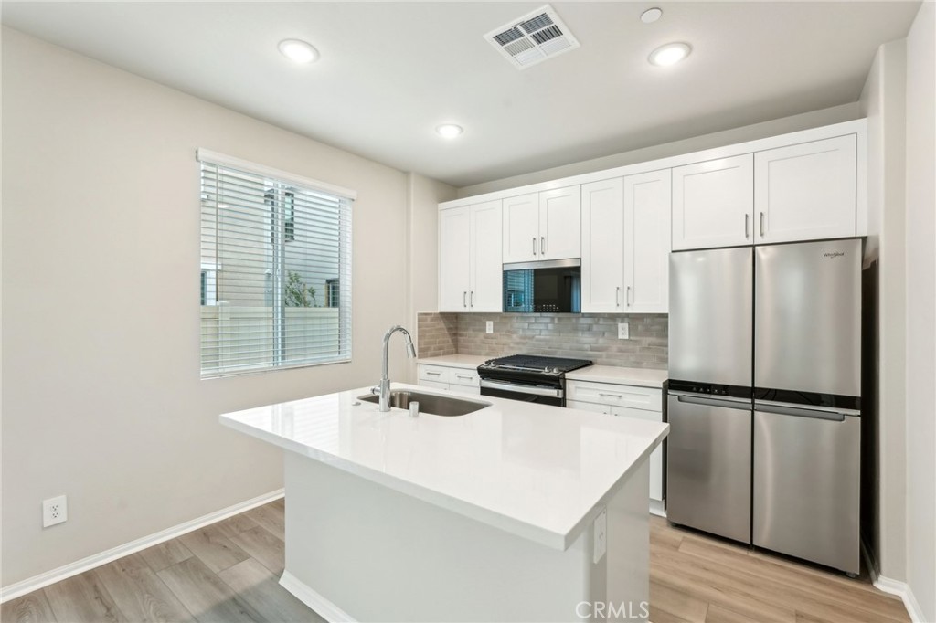 28591 Via Roble Temecula, CA 92591 - Photo 11 of 32