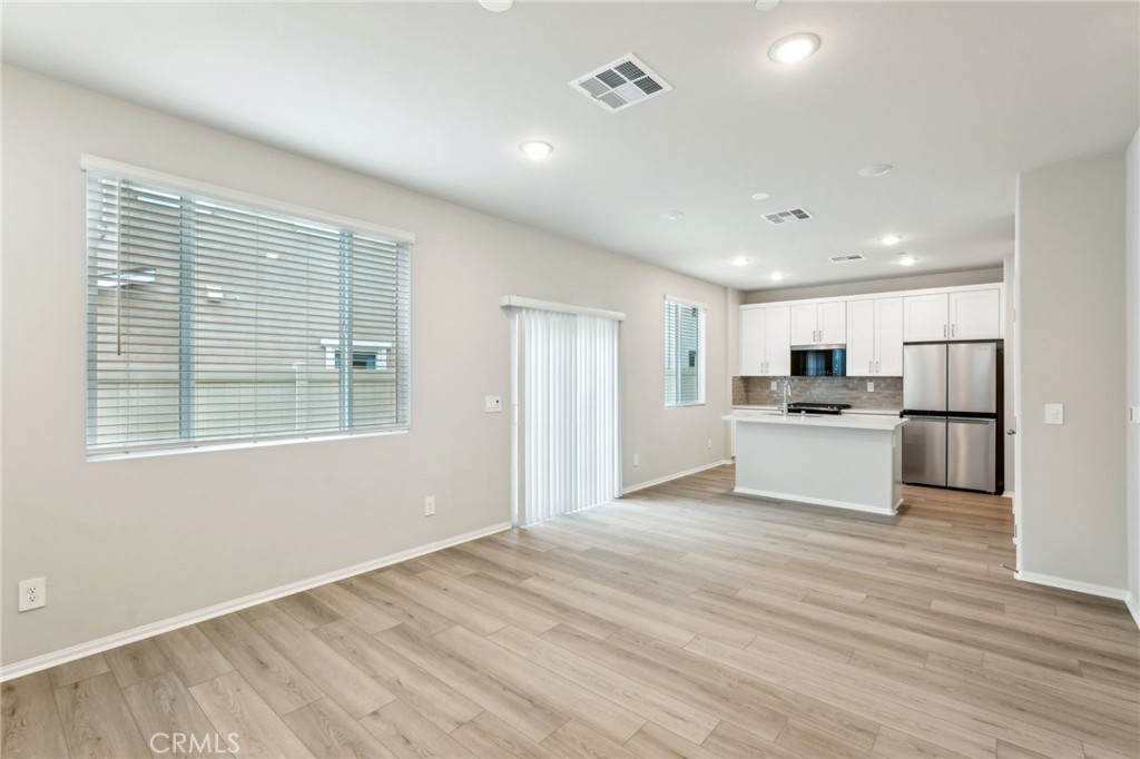 28591 Via Roble Temecula, CA 92591 - Photo 9 of 32