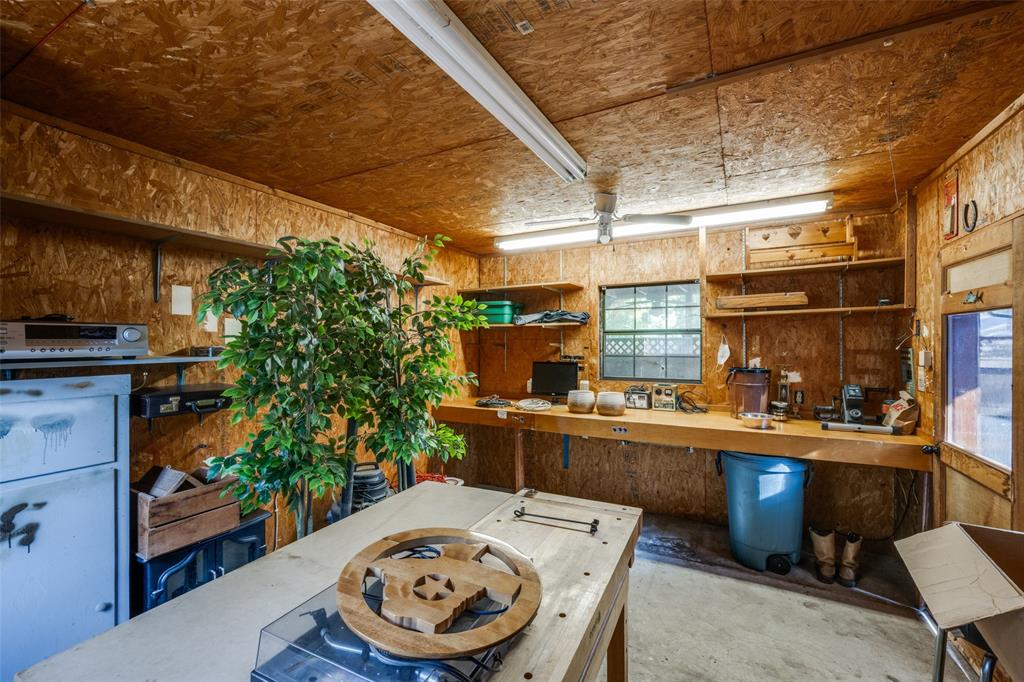1027 Stanley Street Denton, TX 76201 - Photo 28 of 38 IDEAL FOR AN ART STUDIO~