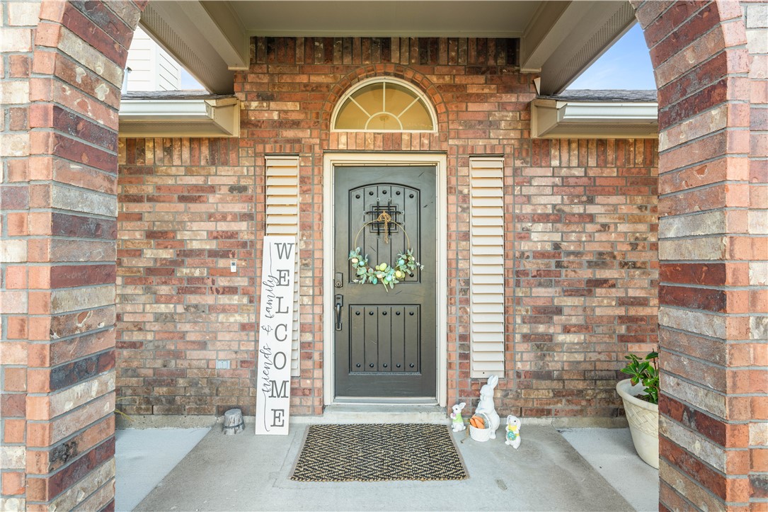 2601 Wool Drive Corpus Christi, TX 78414 - Photo 3 of 25 a view of entrance door of a building