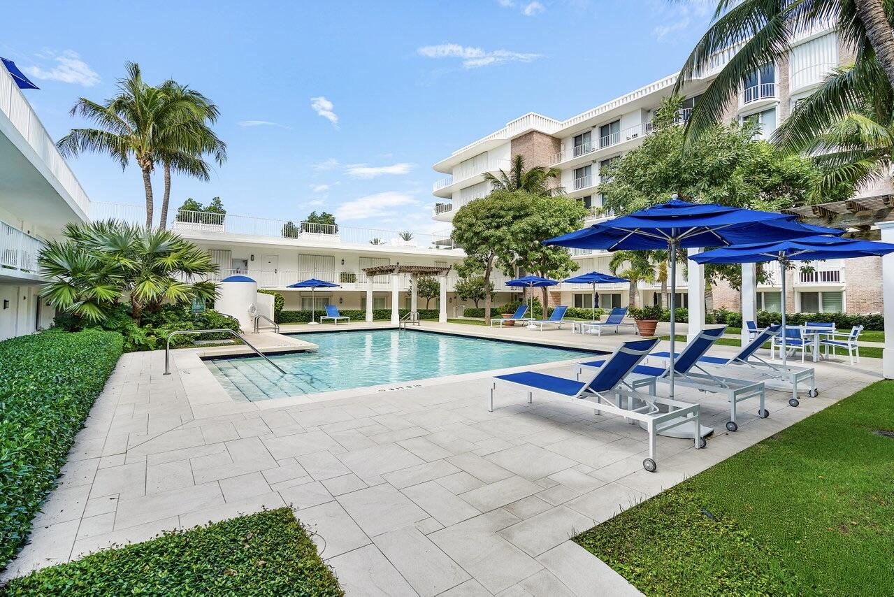 100 Worth Avenue, Unit 220 Palm Beach, FL 33480 - Photo 17 of 22 a view of a house with sitting area and furniture