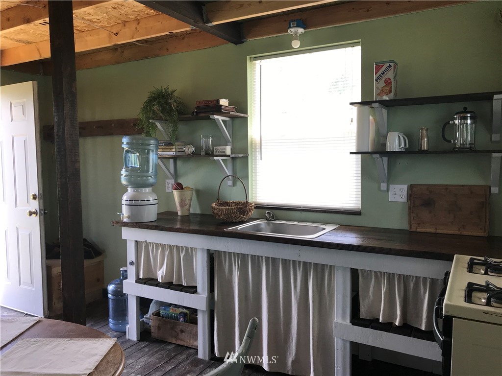 49 Leona Mountain Road Republic, WA 99166 - Photo 20 of 39 Gallery Image 20