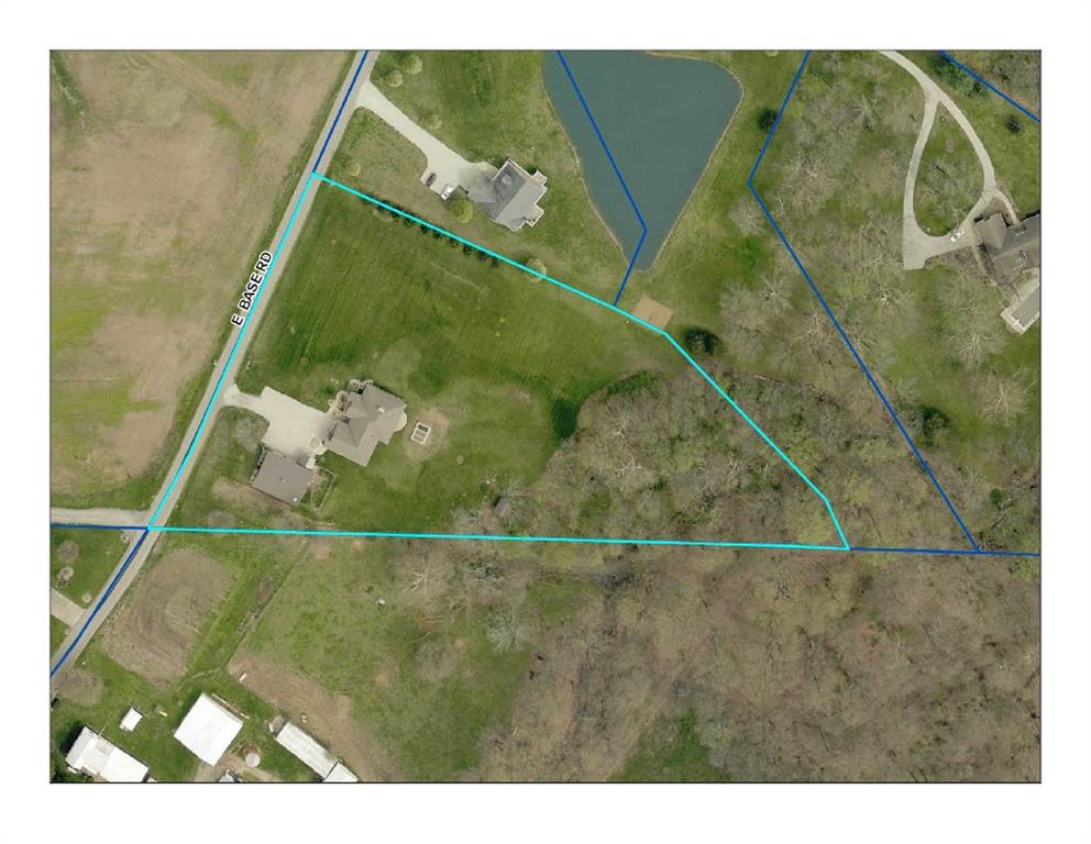9613 East Base Road Greensburg, IN 47240 - Photo 4 of 60
