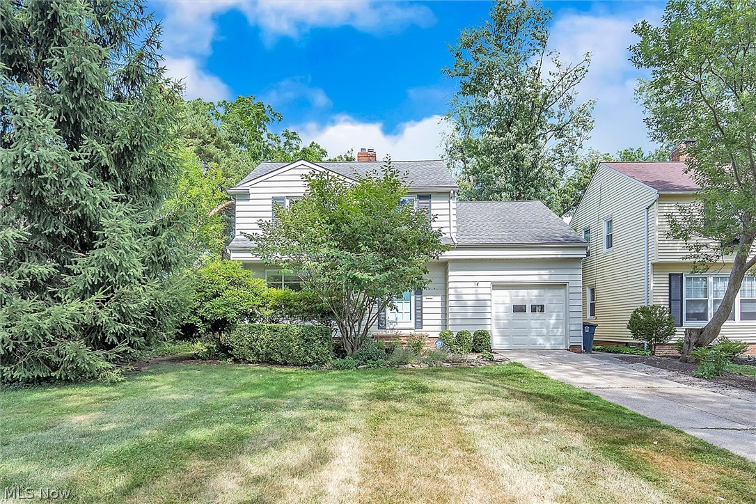 1365 Croyden Road Lyndhurst, OH 44124 - Photo 3 of 35