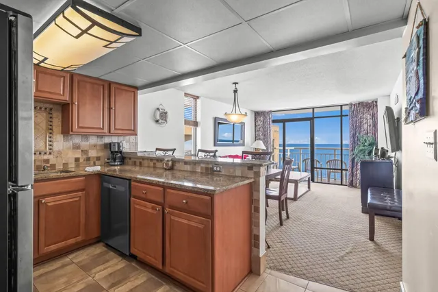 $324,999 | 9550 Shore Drive, Unit 1635/1636, Myrtle Beach, SC 29572