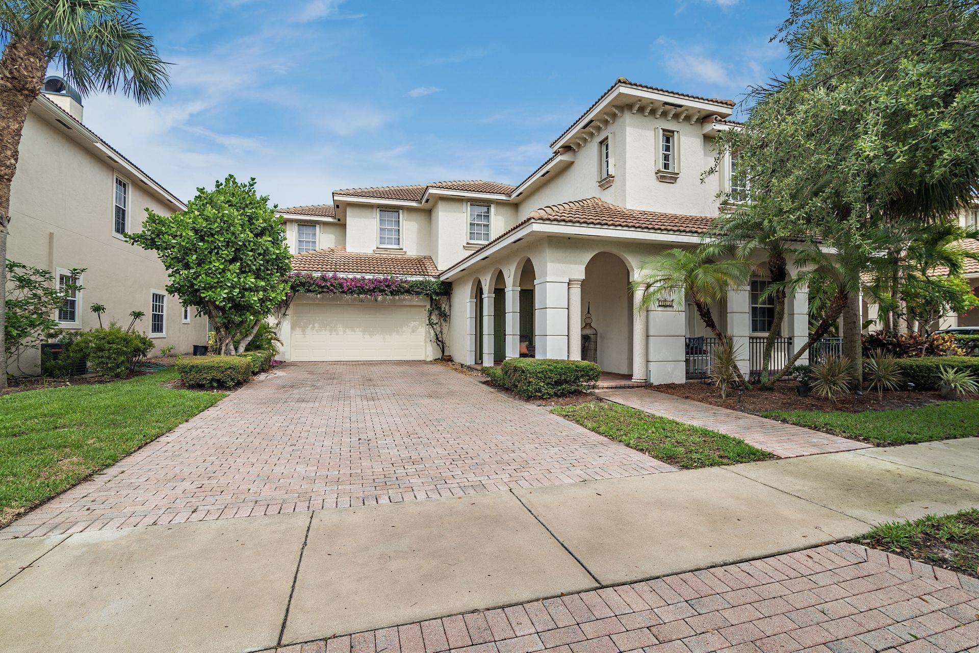 122 Via Castilla Jupiter, FL 33458 - Photo 2 of 40 122 Via Castilla