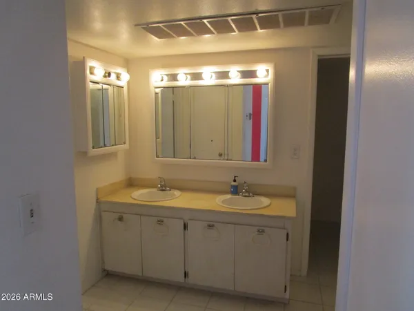 $245,000 | 3737 East Turney Avenue, Unit 226, Phoenix, AZ 85018